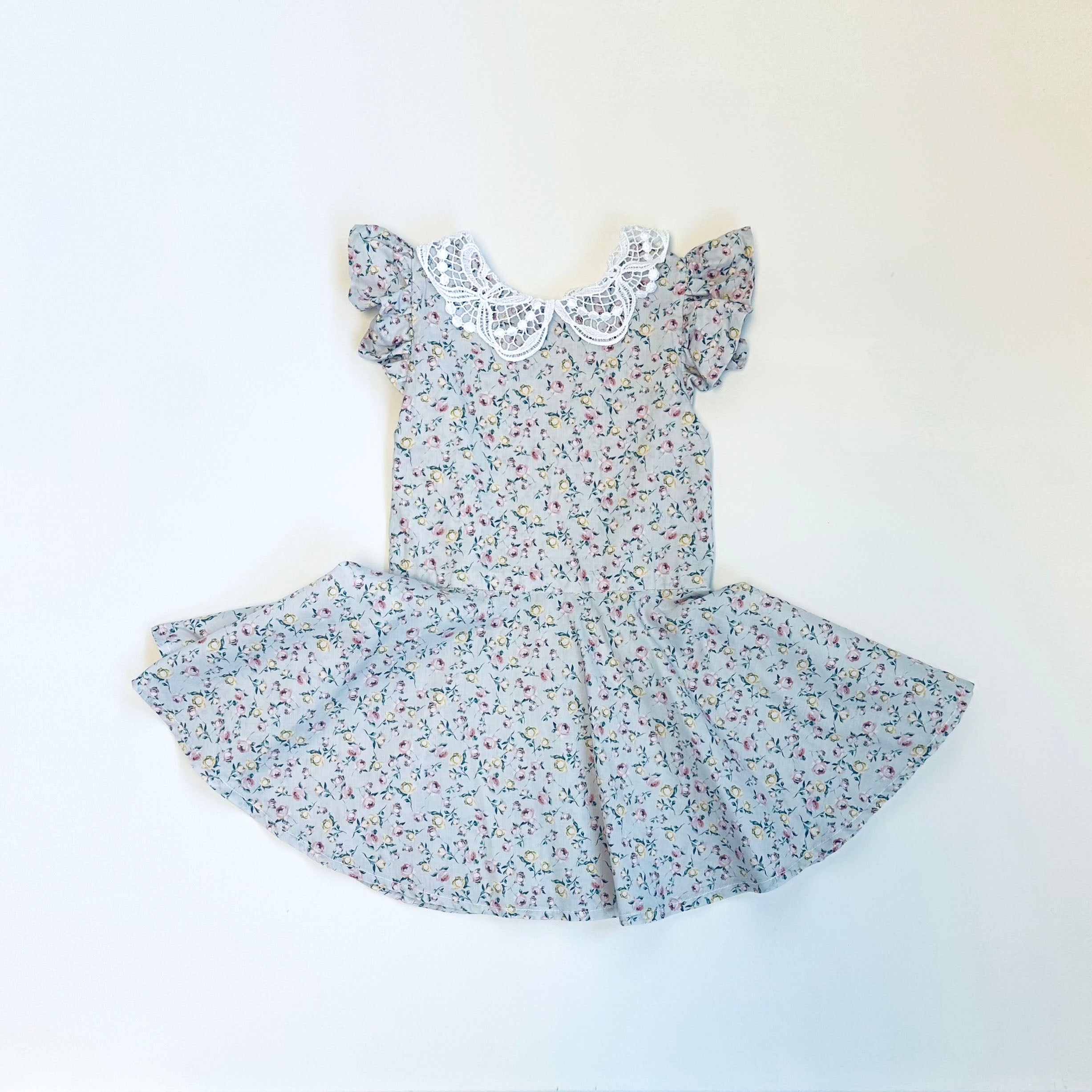 SAMPLE SALE, Liberty Tana Lawn Roses, Flutter Sleeve Twirl, 3T